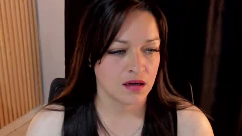 Snapshot of 4ngel_greey chatting on October 2025 10:06:02 PM ... .     Angel     . ... online show from October 2025 10:06:02 PM