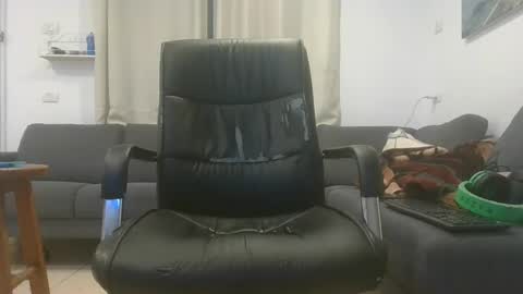 crazy101 online show from January 2025 09:17:01 PM