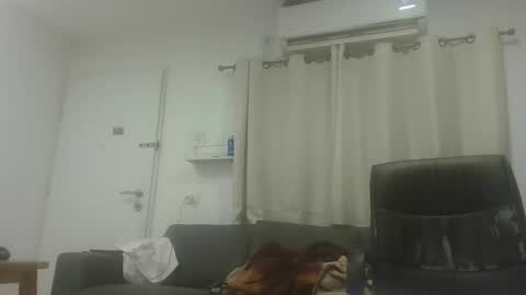 crazy101 online show from January 2025 08:39:02 AM