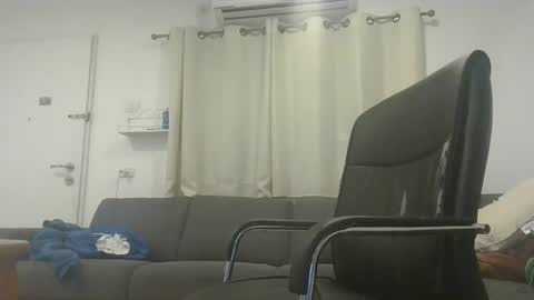 crazy101 online show from January 2025 04:54:01 AM