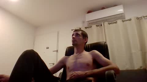 crazy101 online show from October 2025 03:42:01 AM