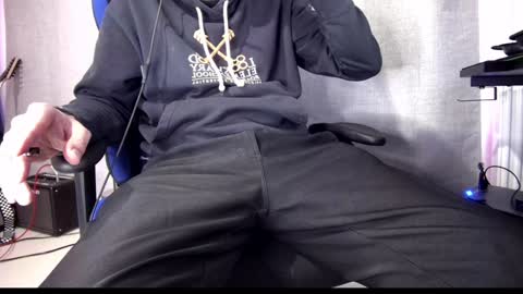 Larese Carlo online show from December 2024 10:50:01 AM