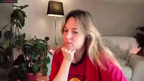 Snapshot of 5_in_one chatting on June 2026 05:01:01 AM Sunshine online show from June 2026 05:01:01 AM