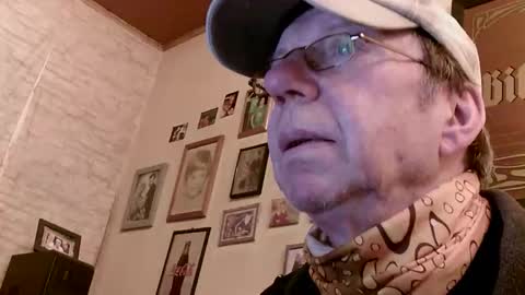 Snapshot of 64shorty chatting on April 2026 06:46:01 AM 64shorty online show from April 2026 06:46:01 AM