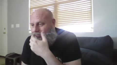 Snapshot of 69singledad79 chatting on December 2024 09:26:02 PM 69singledad79 online show from December 2024 09:26:02 PM