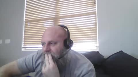 Snapshot of 69singledad79 chatting on December 2024 04:42:01 PM 69singledad79 online show from December 2024 04:42:01 PM