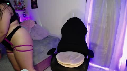 Scarlett online show from May 2026 05:25:01 AM