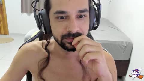 high online show from November 2025 01:05:01 AM