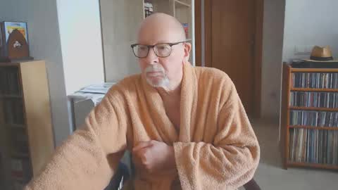  Papi  online show from November 2025 08:05:02 AM