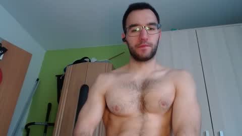 Snapshot of 8000zuerich chatting on March 2025 10:48:01 AM Nicolas online show from March 2025 10:48:01 AM