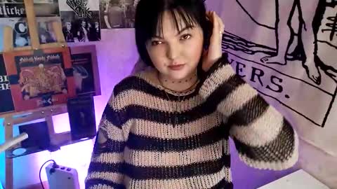 Ivy online show from October 2025 02:09:02 AM