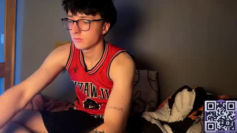 Snapshot of 8_goat chatting on October 2025 08:20:02 PM Phillip online show from October 2025 08:20:02 PM