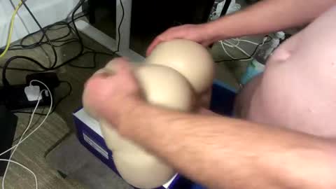 Snapshot of 90clock chatting on December 2025 09:32:01 PM 90clock online show from December 2025 09:32:01 PM