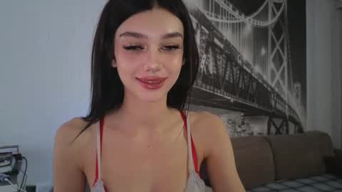 Snapshot of 9west chatting on September 2025 11:32:01 AM KARINA online show from September 2025 11:32:01 AM