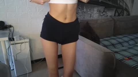 KARINA online show from December 2025 10:20:01 AM