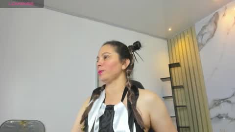 Snapshot of _17samantha chatting on August 2026 03:27:02 AM SAMANTHA online show from August 2026 03:27:02 AM