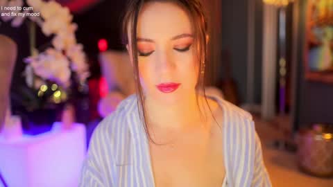 Sophia  online show from November 2025 04:23:02 AM