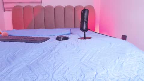 Snapshot of _abby_rouss chatting on November 2025 03:05:02 AM abby rouss online show from November 2025 03:05:02 AM