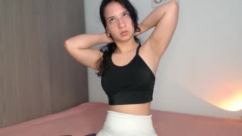 _abrill_20 online show from January 2026 06:01:01 PM