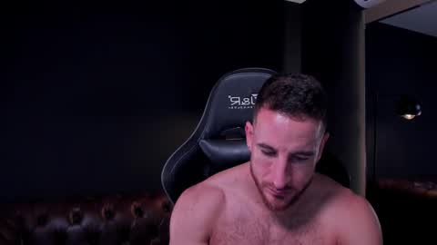 _adamcoper_ online show from November 2025 02:53:02 PM