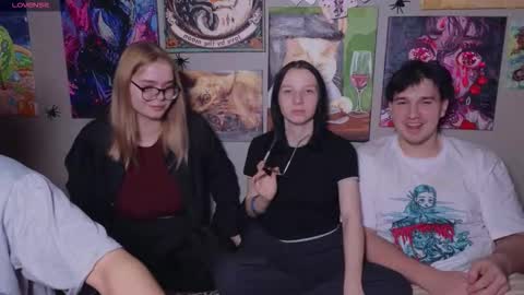 KENDALL  NATHANRYAN  LUCY online show from November 2025 04:39:02 PM