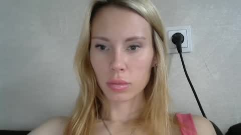 Snapshot of _alex1819 chatting on October 2025 07:19:02 AM _alex1819 online show from October 2025 07:19:02 AM