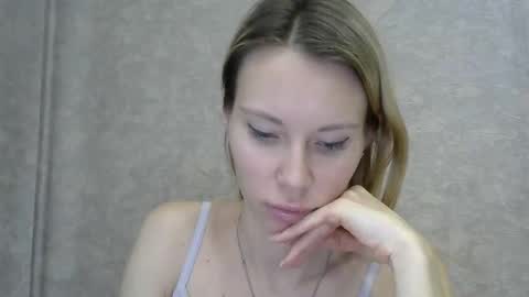 Snapshot of _alex1819 chatting on February 2026 07:40:01 AM _alex1819 online show from February 2026 07:40:01 AM