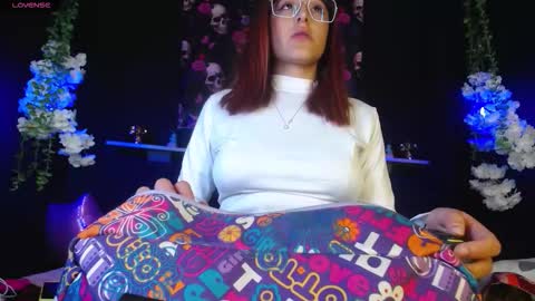 Alhanna online show from November 2025 09:03:02 PM