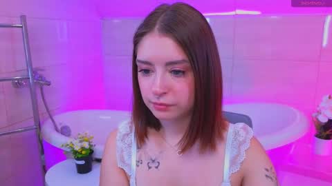 _amelia_shine_ online show from October 2025 10:02:01 AM