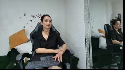 Anais online show from June 2026 07:30:02 PM