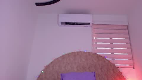 Any online show from December 2025 07:20:02 PM