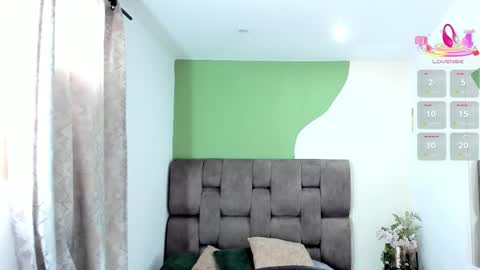      online show from December 2025 07:19:02 PM