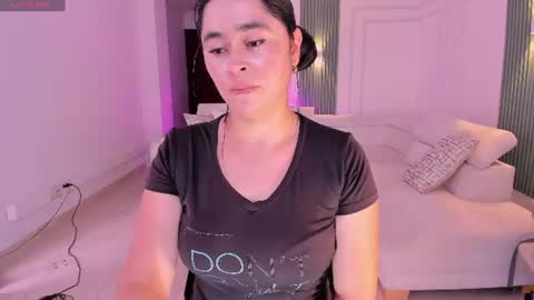 Snapshot of _anna_parker_ chatting on June 2026 07:22:02 PM Ana online show from June 2026 07:22:02 PM