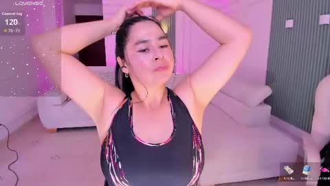 Snapshot of _anna_parker_ chatting on June 2026 07:19:01 PM Ana online show from June 2026 07:19:01 PM