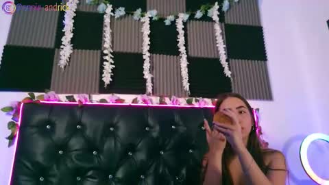 Snapshot of _annie_andrick_ chatting on March 2026 01:13:02 PM Annie Andrick online show from March 2026 01:13:02 PM