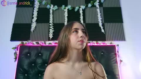 Snapshot of _annie_andrick_ chatting on March 2026 01:07:02 PM Annie Andrick online show from March 2026 01:07:02 PM