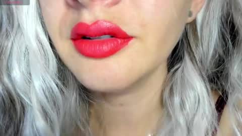 antonia online show from December 2025 10:44:02 AM