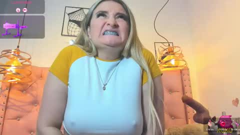 _antonella_11 online show from January 2026 09:42:01 PM
