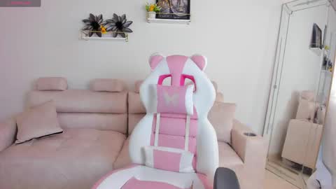    online show from May 2026 12:33:02 PM