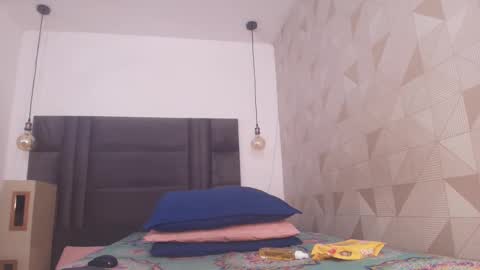 Arlet online show from February 2025 12:03:02 PM