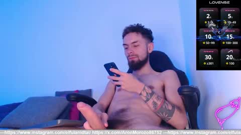 Snapshot of _aronm chatting on December 2025 09:54:01 PM AronM online show from December 2025 09:54:01 PM