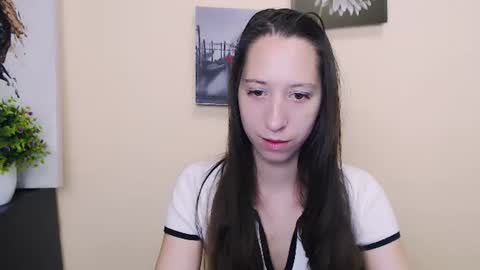 _astraia_ online show from June 2026 10:15:01 AM