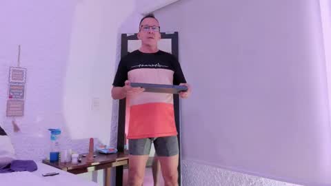 _axelking_ online show from December 2025 11:30:02 AM