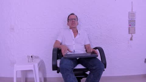 _axelking_ online show from February 2026 11:32:02 AM