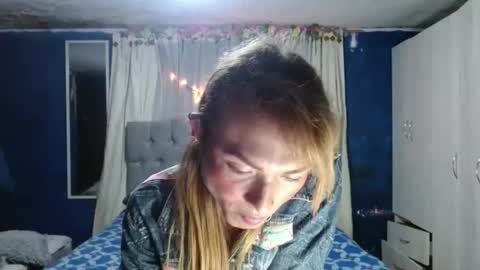 Snapshot of _azalea_65 chatting on October 2025 02:31:01 AM _azalea_65 online show from October 2025 02:31:01 AM