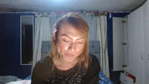 Snapshot of _azalea_65 chatting on October 2025 02:37:02 AM _azalea_65 online show from October 2025 02:37:02 AM