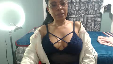 _biancamature online show from April 2026 06:35:01 PM