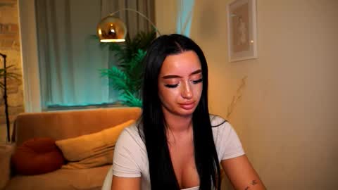 Pearl online show from March 2026 05:29:01 PM