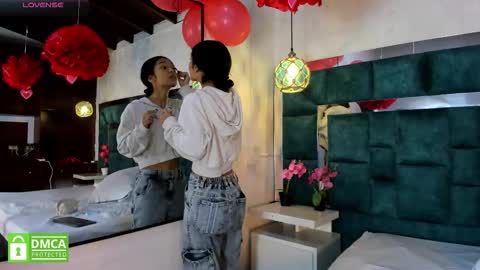 _bonnyandclyde online show from February 2026 12:01:02 PM