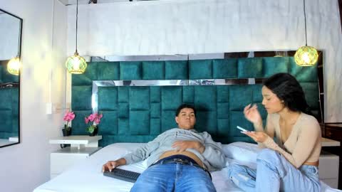 _bonnyandclyde online show from April 2026 12:39:01 PM